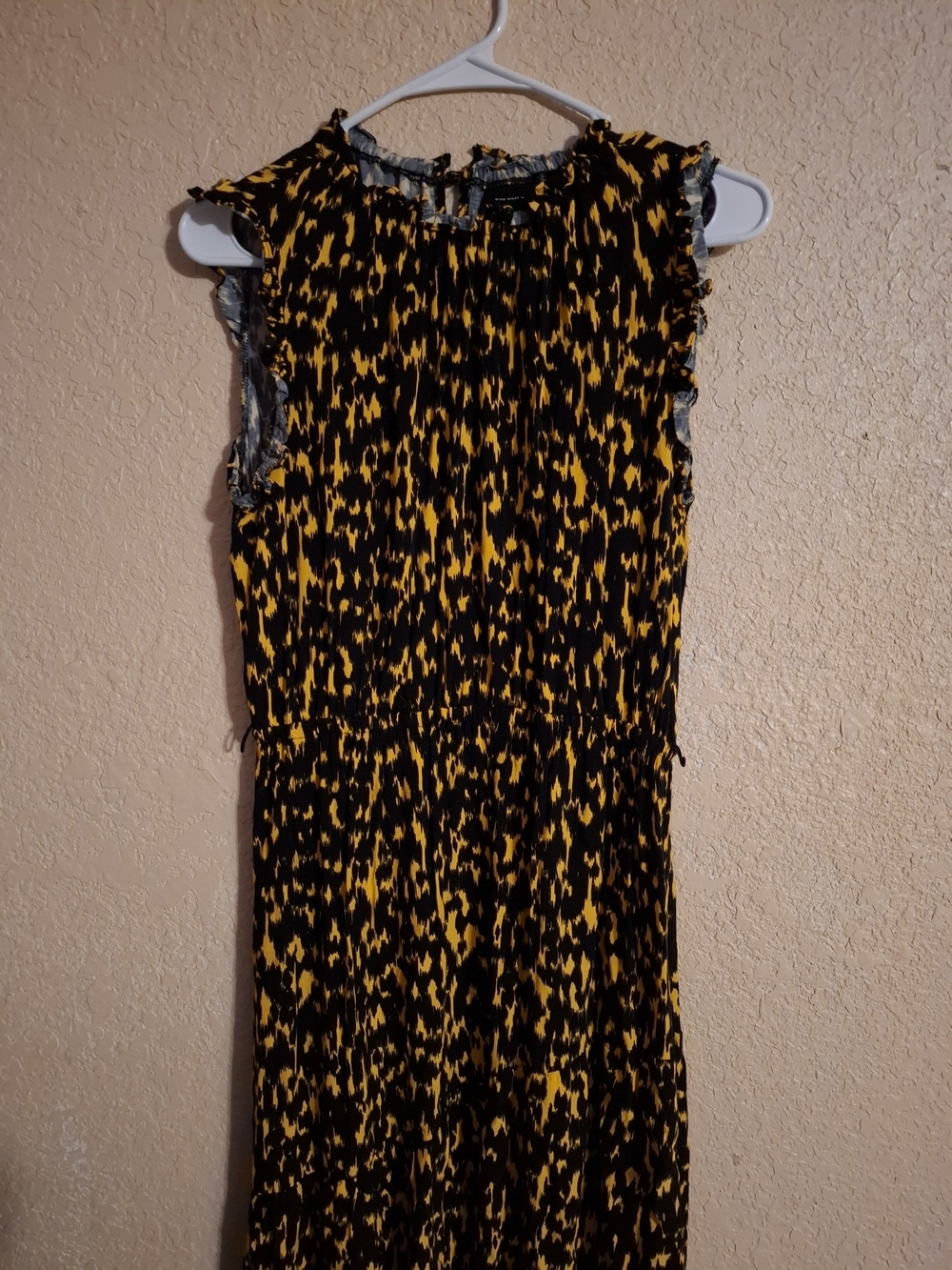 Who What Wear Black and Yellow High-Low Sleeveless Dress